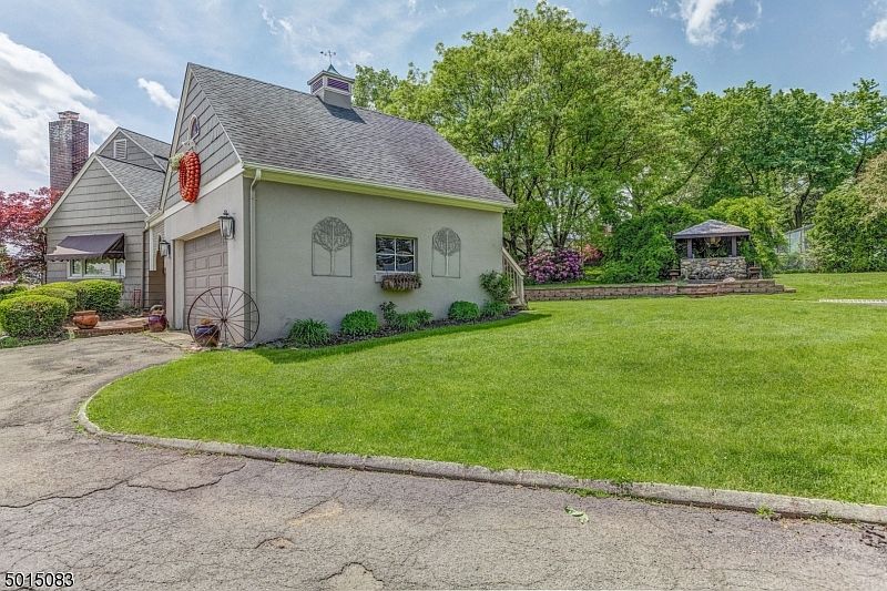 300 Grove St, Clifton, NJ 07013 Zillow