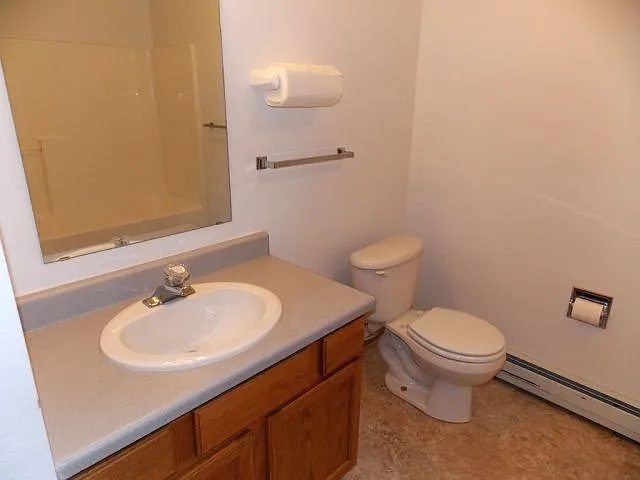 2 bed, 1.0 bath, $850 — Photo 4