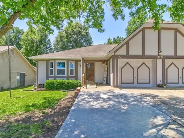 310 NE Independence Ave #A, Lees Summit, MO 64063