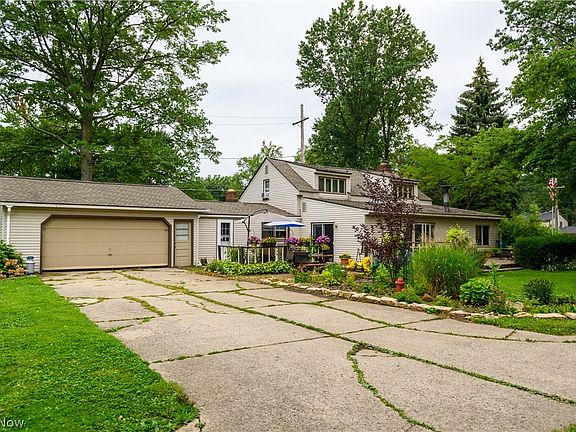 2nd image of 33191 Electric Blvd
