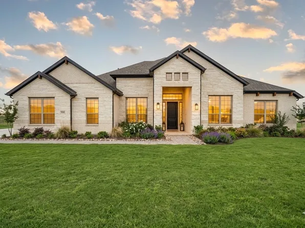 108 Lila Lake Dr, Waxahachie, TX 75165