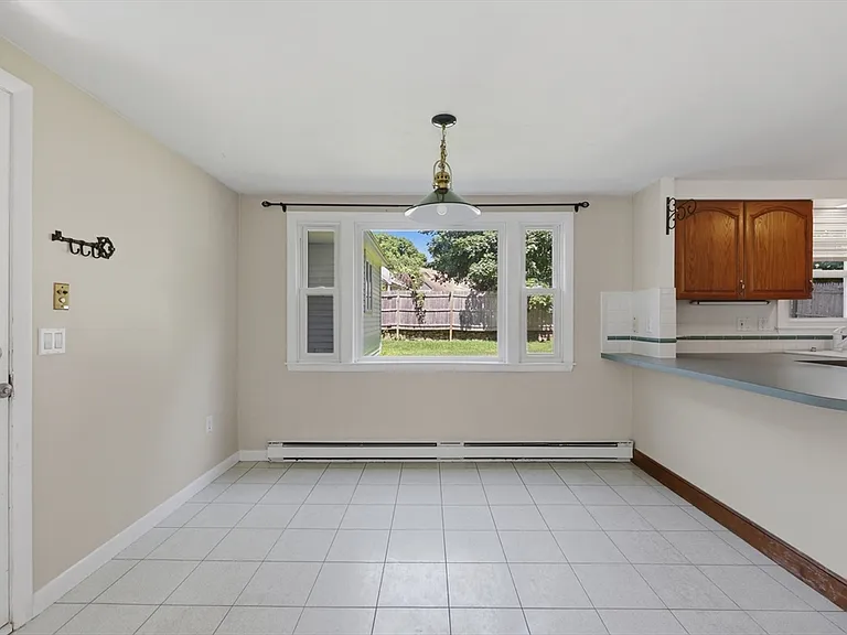 21 Janet Cir #2 — Photo 7