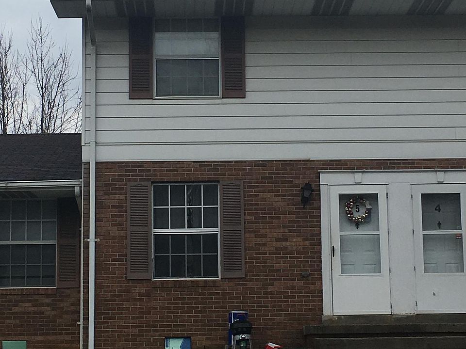 1st image of 5 Ann Marie Dr #5