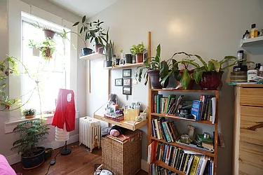 Rented by Rennit Inc.