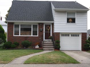 1345 Murray St, Forty Fort, PA 18704