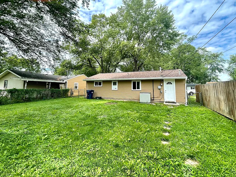 1704 S Lindell Dr — Photo 23