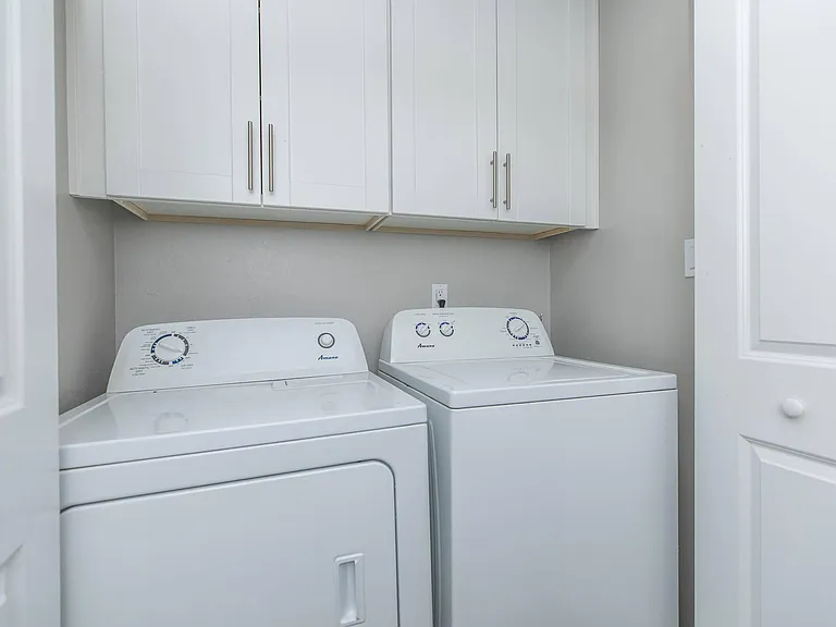 54 Quay Ct — Photo 122