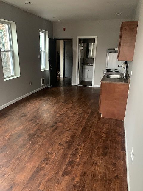 2nd image of 2024 E Cambria St Floor 2