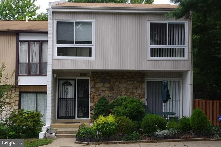 7328 Beulah St — Photo 1