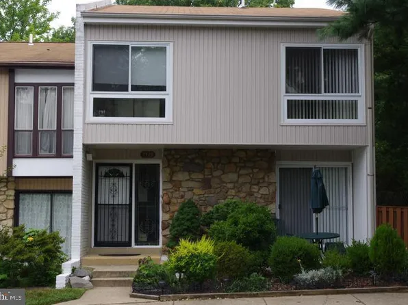 7328 Beulah St, Alexandria, VA 22315