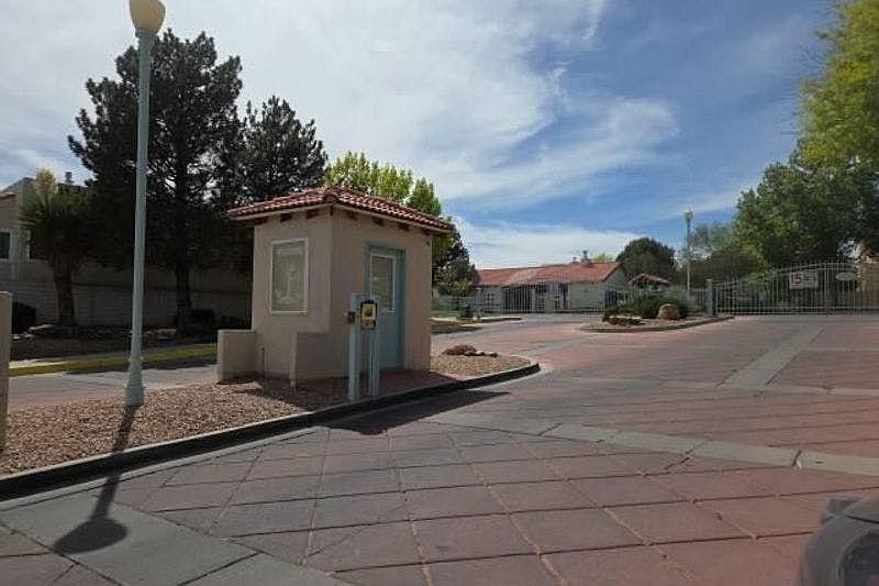 2nd image of 701 Renaissance Loop SE