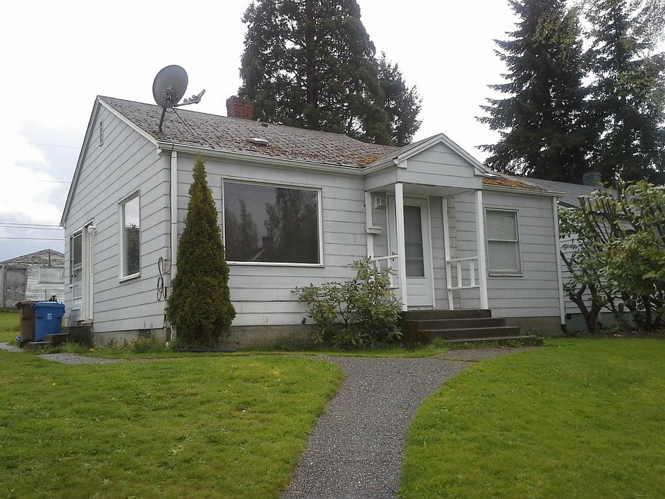 1st image of 1745 S Fife St