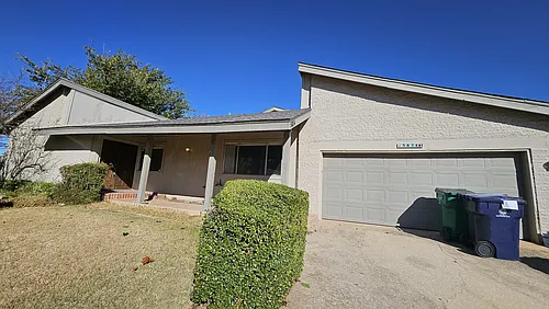 5834 Hefner Village Cir Photo 1