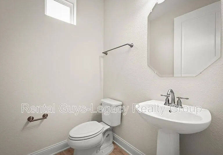 42 Banfield Ln — Photo 23
