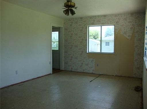 3rd image of 8436 Huron River Dr