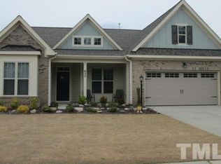 823 Long Lake Dr, Fuquay Varina, NC 27526