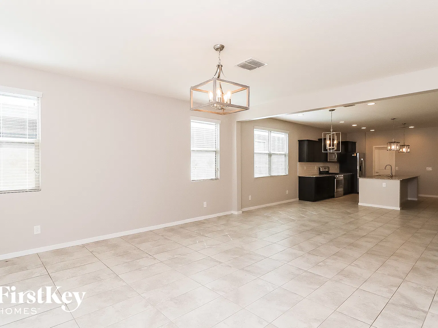 3 bed, 2.0 bath, 2010 sqft, $2,415 — Photo 3