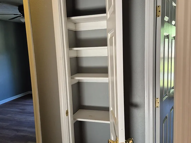 712 Michael Dr — Photo 21