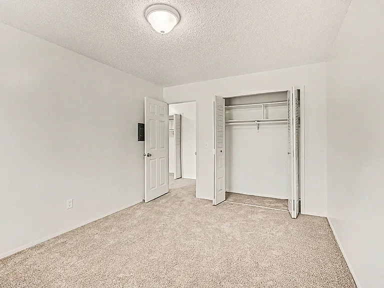 Brookside Apartments — Photo 31