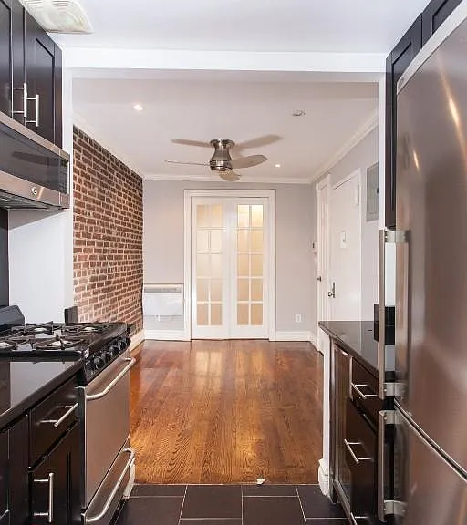 345 W 53rd St #3C — Photo 6