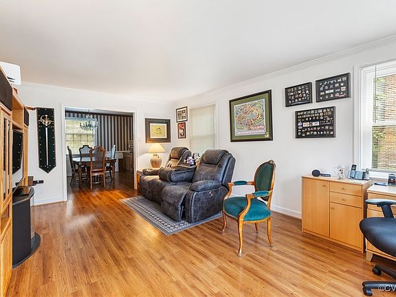 5th image of 2009 Surreywood Ct