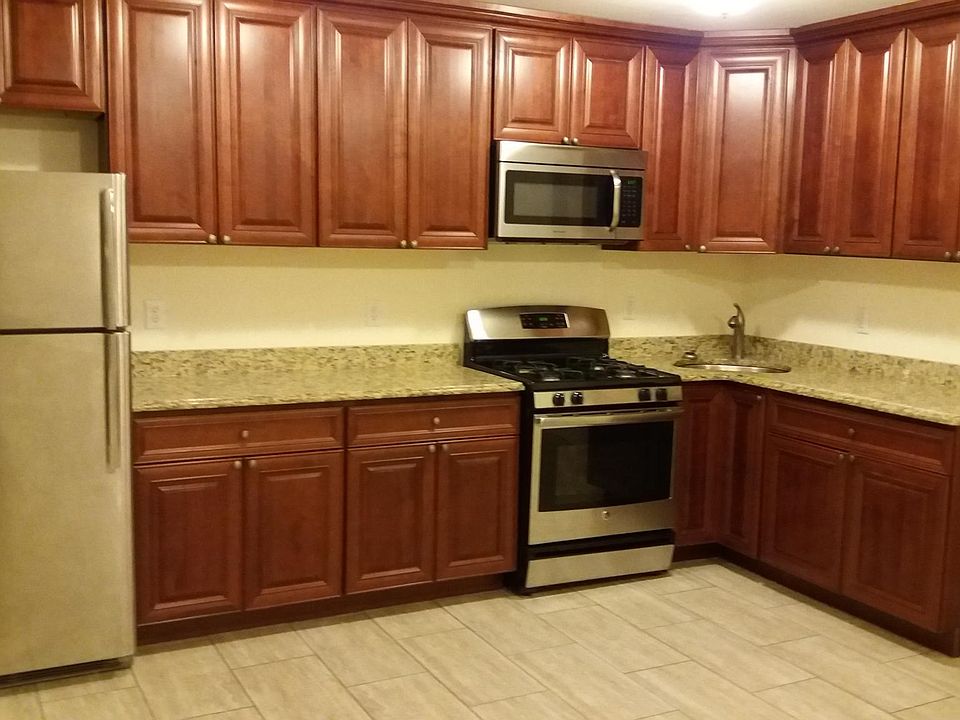 Large Eat In Kitchen