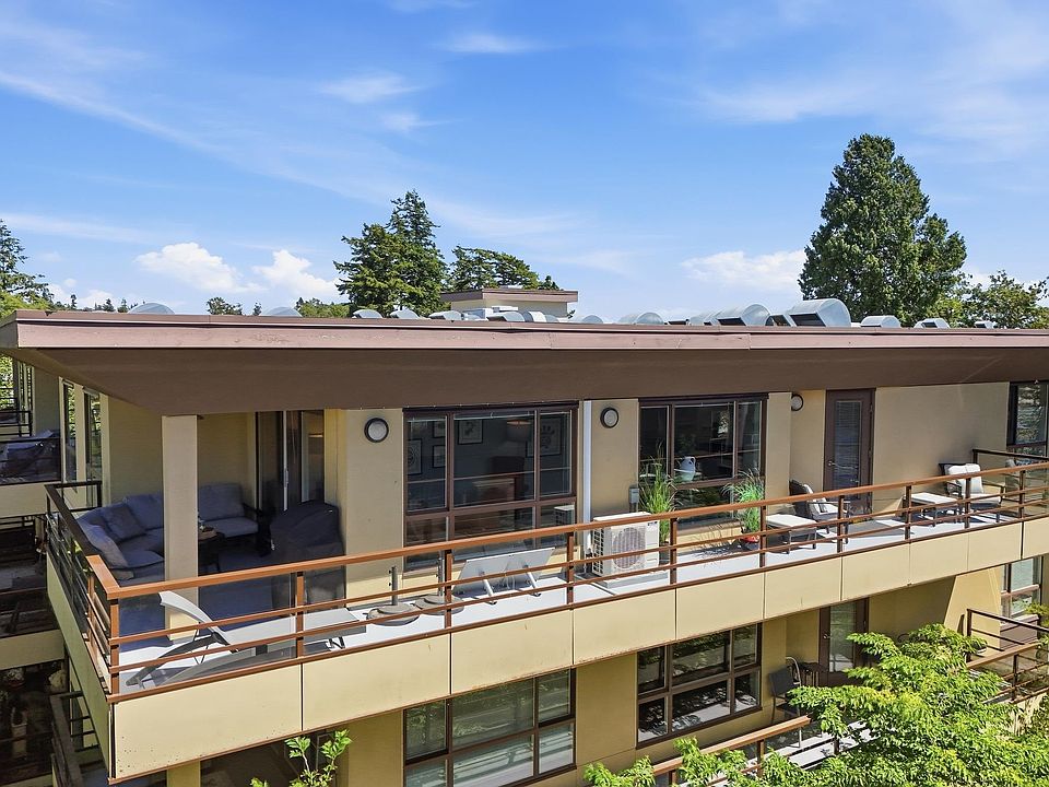1st image of 15747 Marine Dr #303