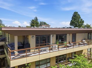 15747 Marine Dr #303, White Rock, BC V4B 1E4
