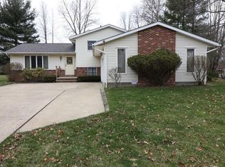 10134 Ridgewood Dr, Twinsburg, OH 44087
