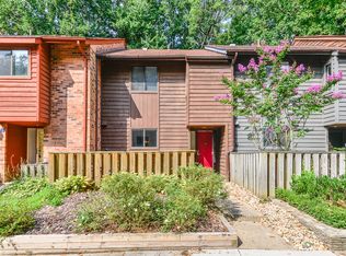 1914 Winterport Cl, Reston, VA 20191