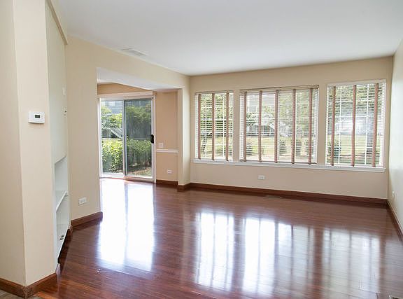 4th image of 378 Monarch Birch Ct