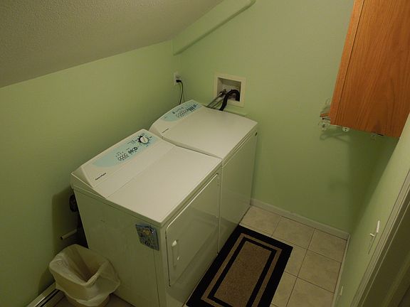 3rd image of 6658 N Point Dr