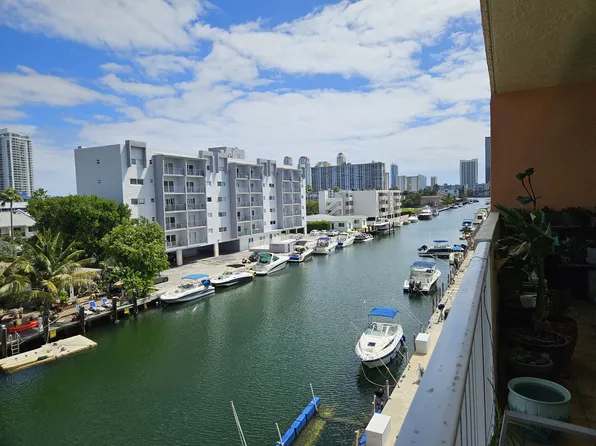 3545 NE 167th St APT 404, North Miami Beach, FL 33160