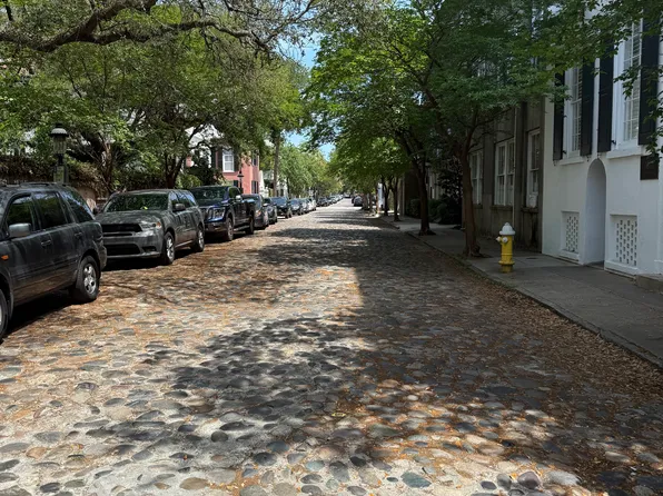 34 Chalmers St #5, Charleston, SC 29401