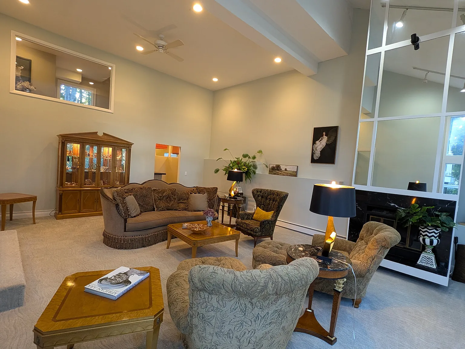 4 bed, 2.5 bath, 4500 sqft, $6,000 — Photo 4