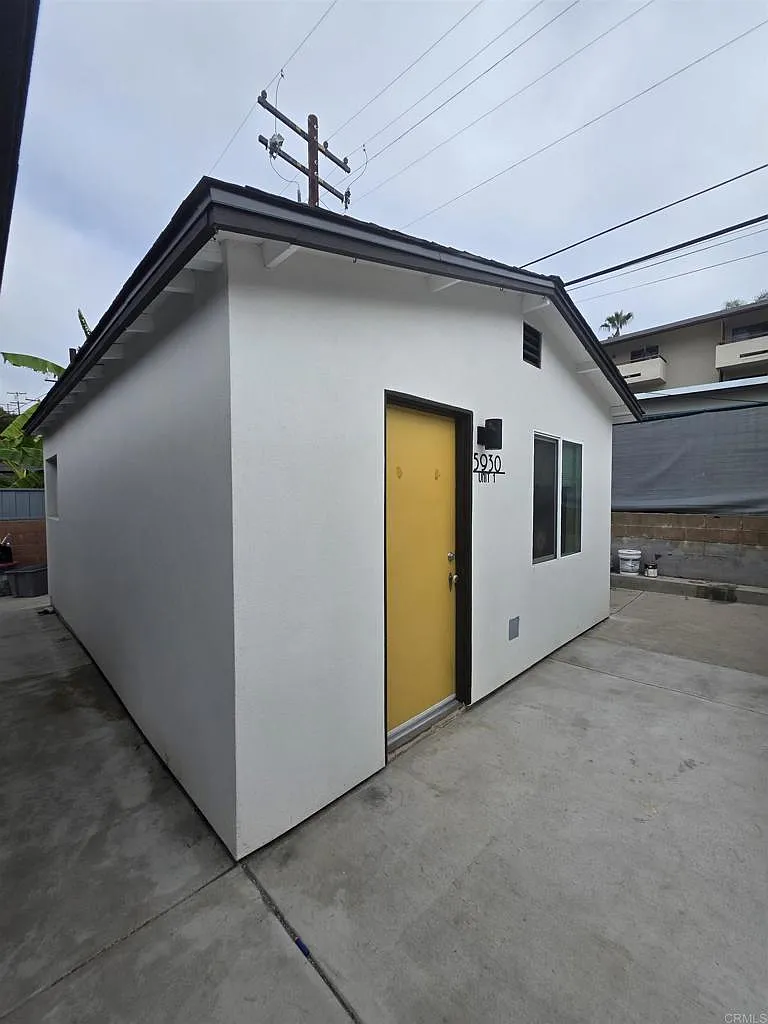 Studio, 360 sqft, $1,700 — Photo 1