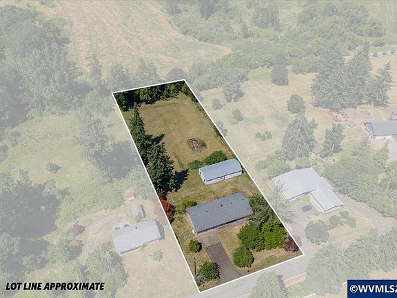 3rd image of 3647 NW Wishram Dr