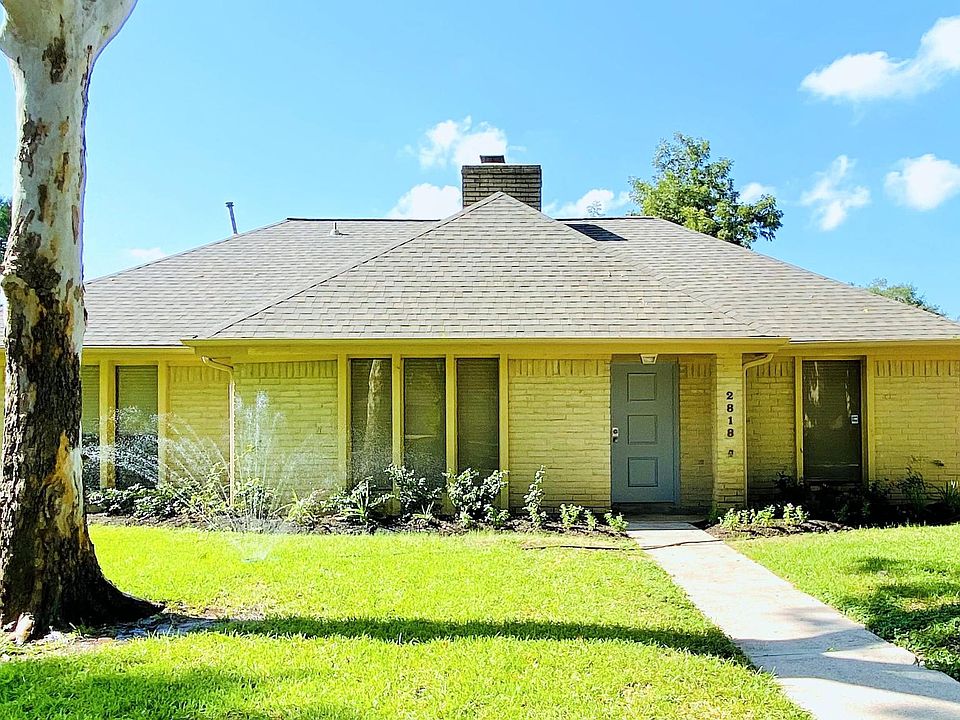 1st image of 2818 Green Fields Dr