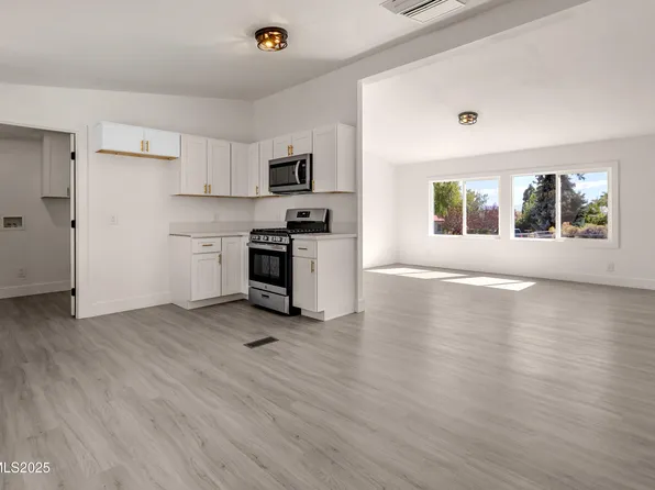 145 Wewoka Way, Sun Valley, NV 89433