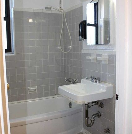 5th image of 14905 79th Ave APT 637