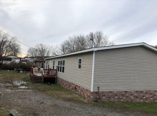 108 Kirby Rd, Raven, VA 24639