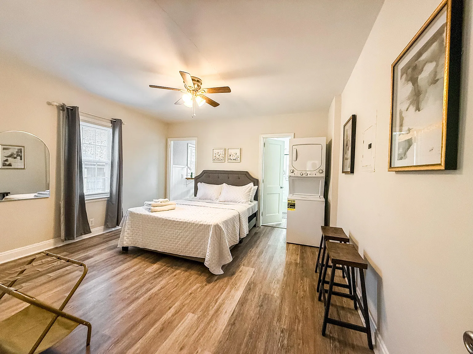1 bed, 1064 sqft, $1,850 — Photo 3