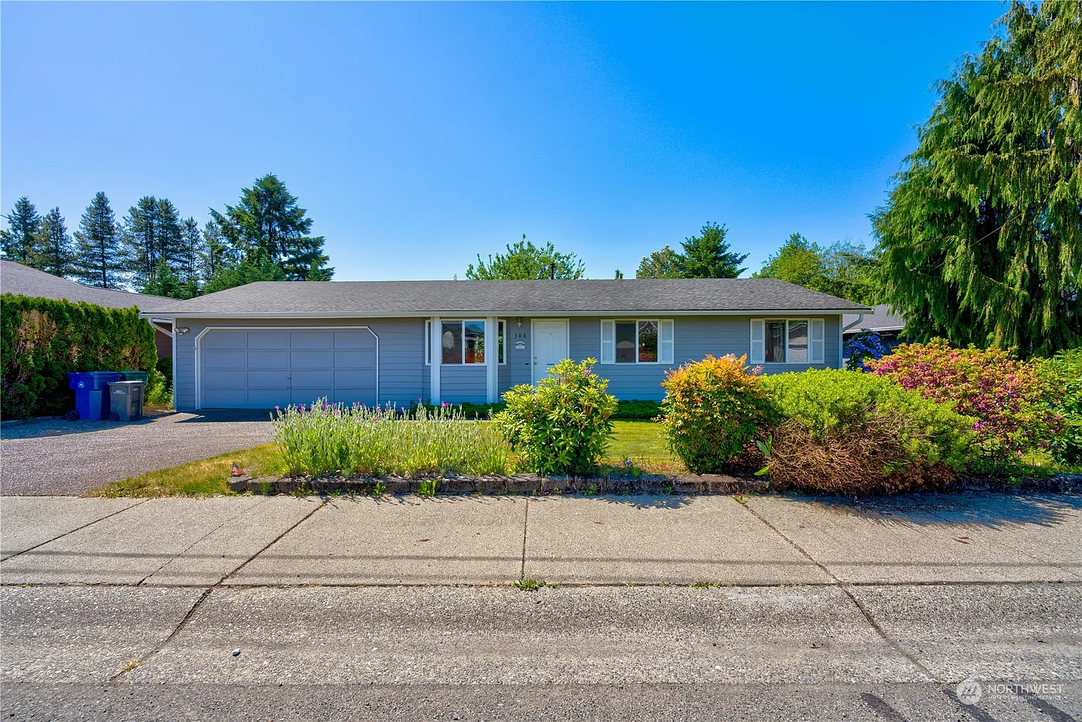 108 W Alpine Street photo 1