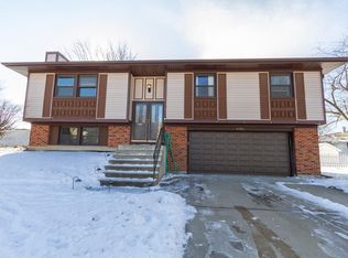 4150 Ludington Ct, Hoffman Estates, IL 60192