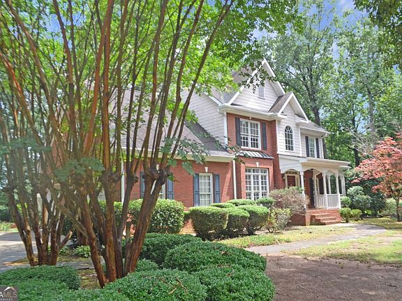 2nd image of 1091 Glenwood Ln
