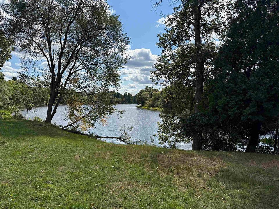 1st image of 677 Ruddy Rd