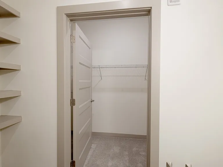Allure Apartments — Photo 54