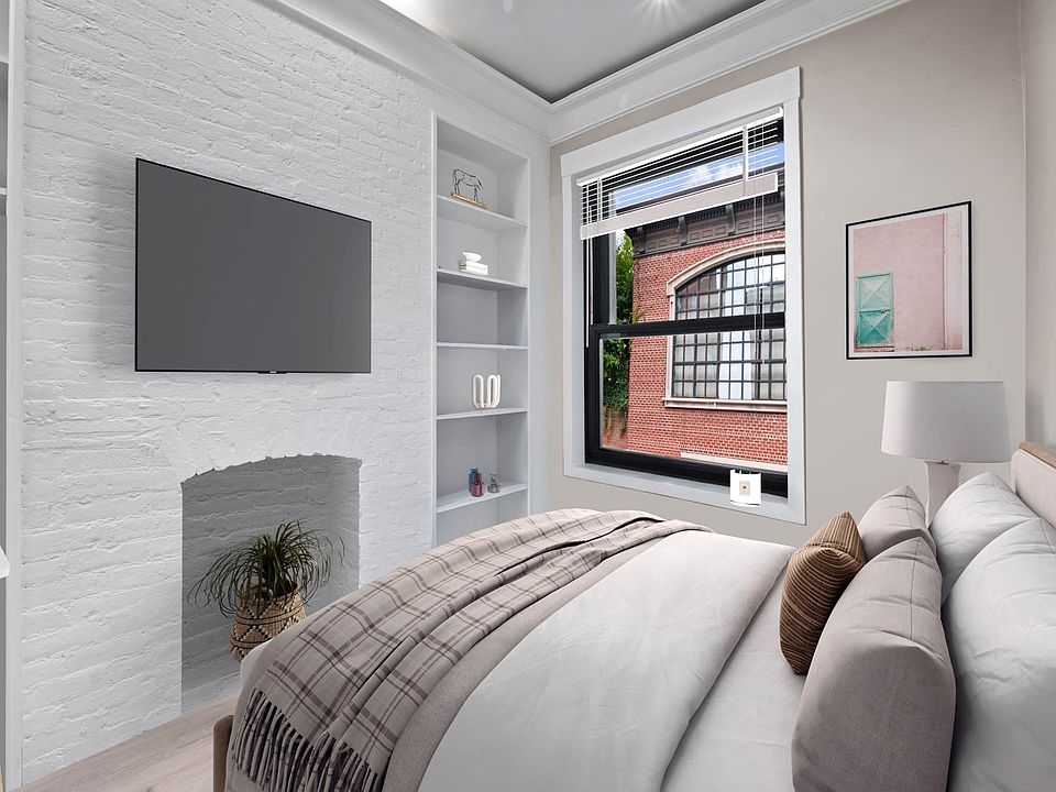 1st image of 714 Greenwich St APT 1