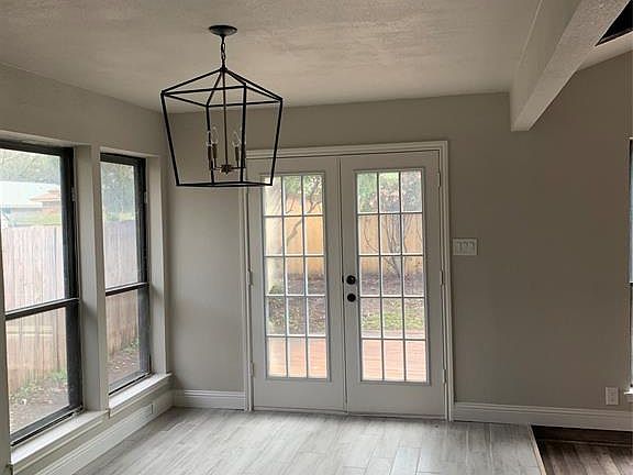 3rd image of 6912 Loma Vista Dr