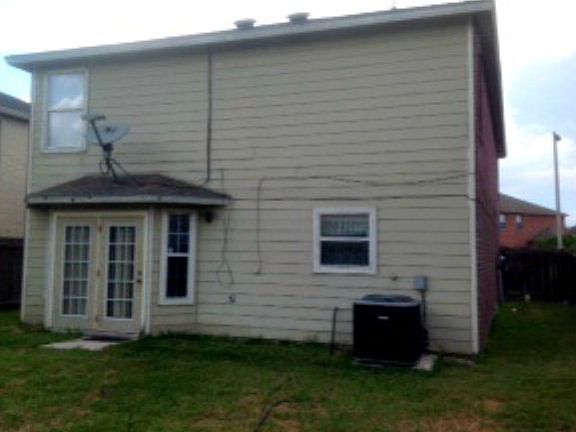2nd image of 3728 Los Lagos Dr